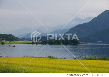 Lake Kisaki 12061398