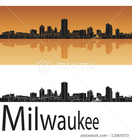 Milwaukee skyline 12065073
