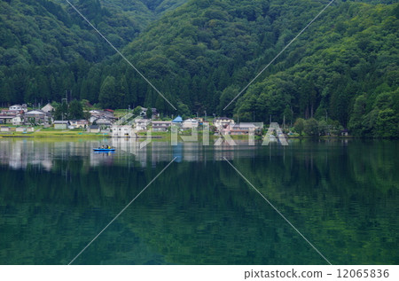 青木湖 12065836