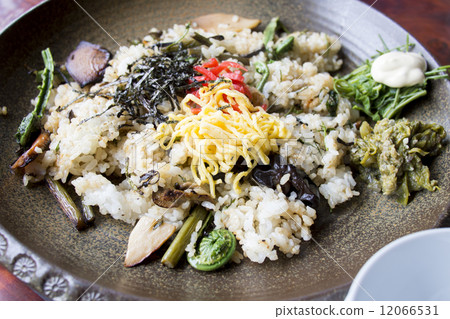 野菜炒飯 12066531