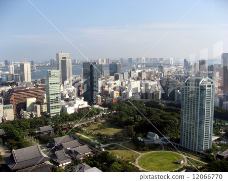 從東京鐵塔看的東京鎮 12066770