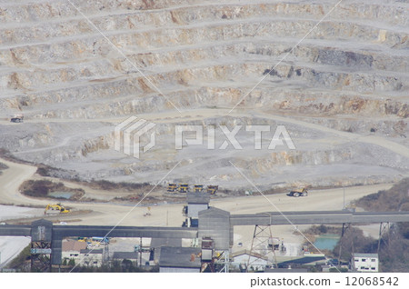 石灰石採石場 12068542