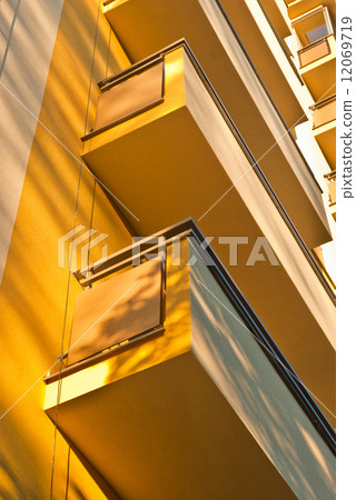 prefabricated house 12069719