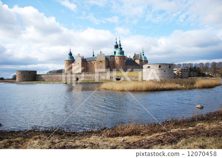 Old castle Old castle 12070458