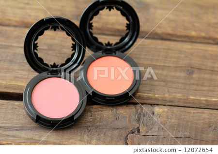 Makeup tools: Pink blush Makeup tools: Pink blush 12072654