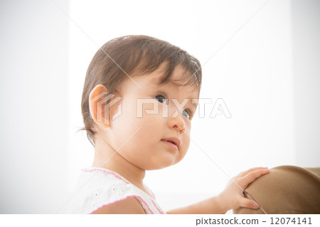 11 months old baby girls 12074141