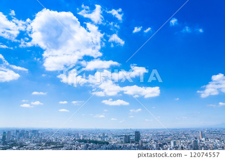 清新的藍天·東京的街道 12074557