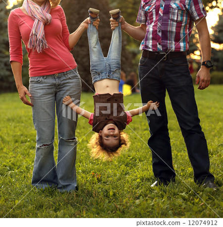 family family 12074912
