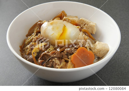 壽喜燒在米飯上 12080084