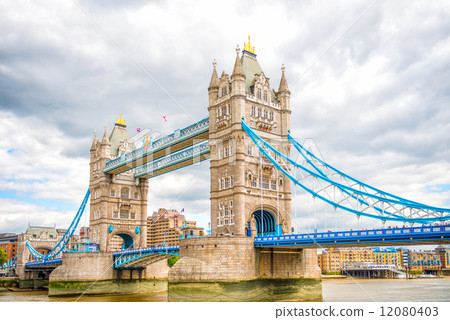 London Tower Bridge across the River Thames London Tower Bridge across the River Thames 12080403