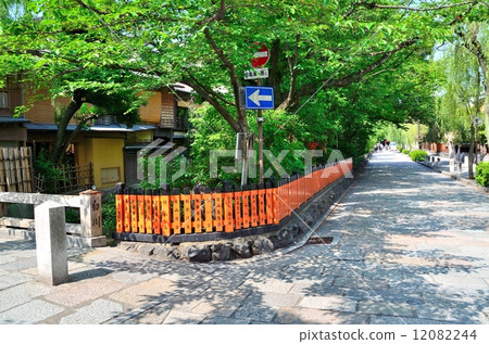 Kyoto Gion Shirakawa 12082244