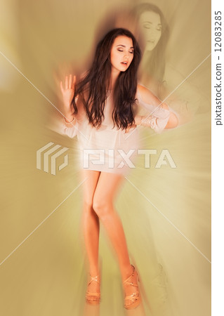 girl 12083285