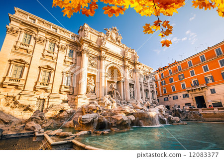 Fountain di Trevi 12083377