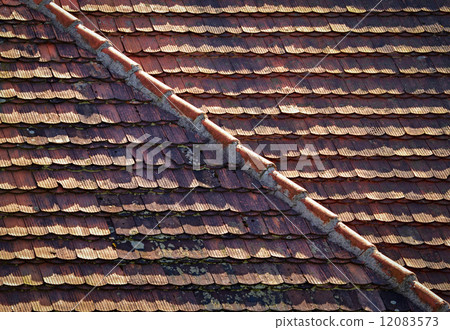 divided tiled roof divided tiled roof 12083573
