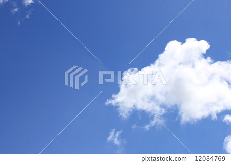 雲 12084769