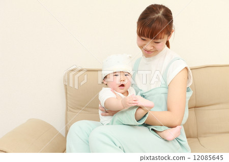 Mom and baby Mom and baby 12085645