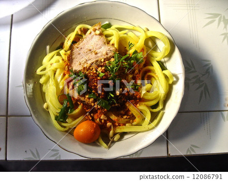 會安的特色菜“Khao Lau”(會安/越南) 會安的特色菜“Khao Lau”(會安/越南) 12086791