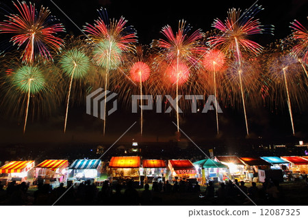 Sakata fireworks show 12087325