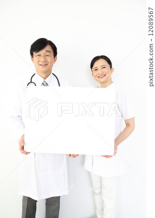 醫生和護士用白板 12089567