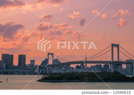 Evening scenery of Rainbow Bridge Evening scenery of Rainbow Bridge 12090618