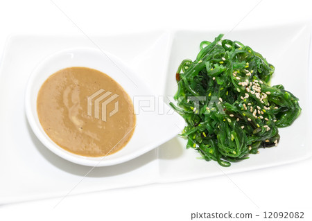 seaweed salad 12092082