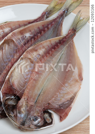 Dried horse mackerel 12093166