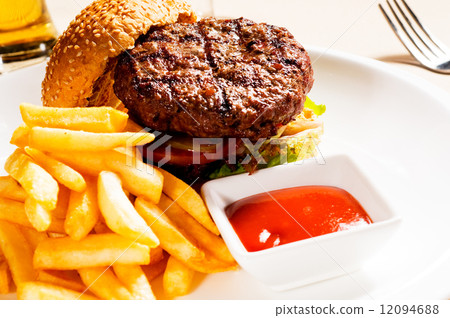 classic hamburger sandwich classic hamburger sandwich 12094688