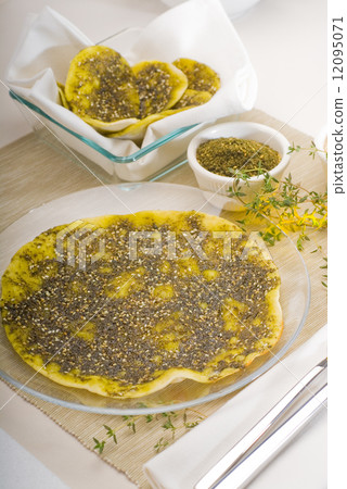 lebanese manouche or manoushe lebanese manouche or manoushe 12095071