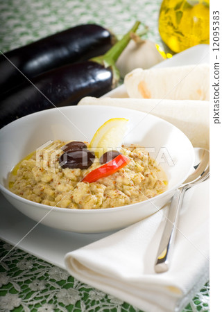 Badingian mutabbal Baba Ghanoush 12095383