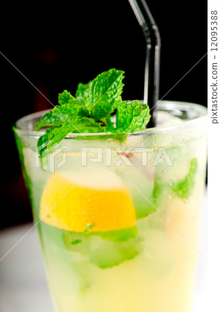 mojito caipirina cocktail with fresh mint leaves 12095388