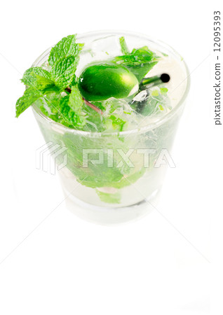 mojito caipirina cocktail with fresh mint leaves mojito caipirina cocktail with fresh mint leaves 12095393