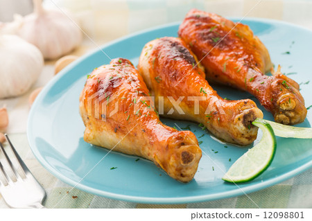 Roasted chicken legs 12098801