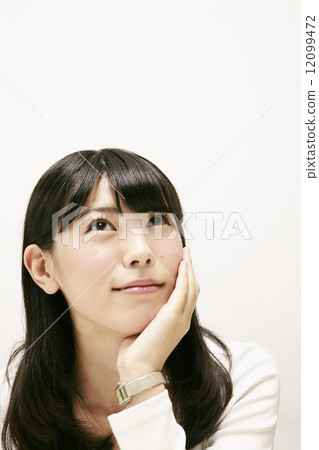 一個女人抬頭 12099472