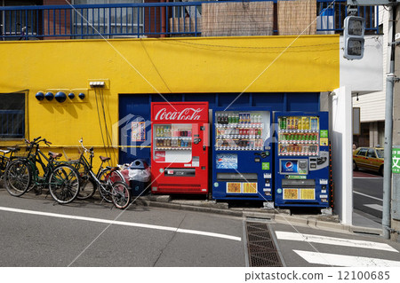 TOKYO, JAPAN - CIRCA MAY, 2014 TOKYO, JAPAN - CIRCA MAY, 2014 12100685