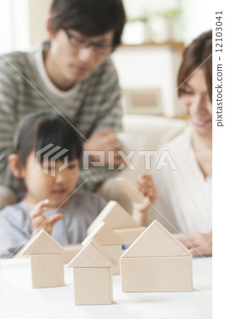 Building blocks and parents 12103041