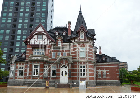 Kitakyushu International Friendship and Commemoration Library (No. 1 12, Higashihata-cho, Kita Kyushu City, Fukuoka Prefecture) 12103584