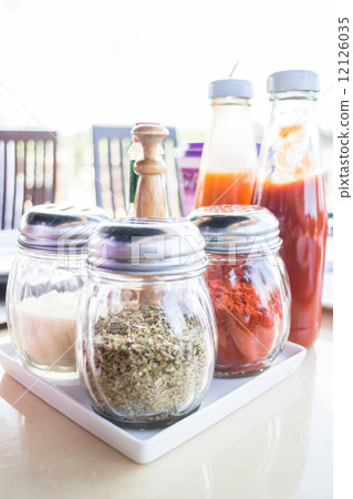 Set of seasoning and sauce bottles Set of seasoning and sauce bottles 12126035