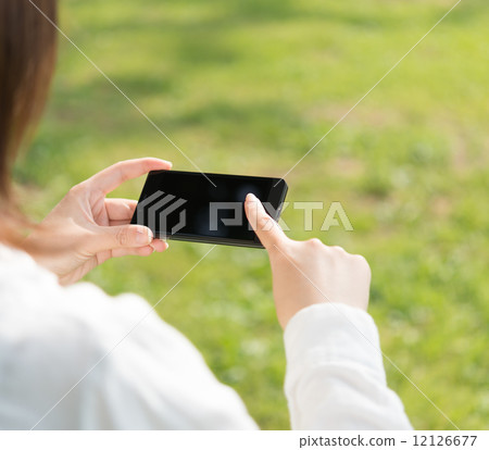 智能手機的女人 12126677