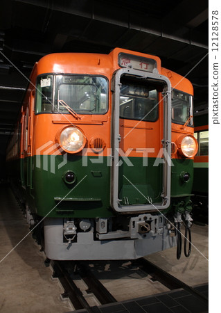 線性鐵路大廈:165系列火車 線性鐵路大廈:165系列火車 12128578