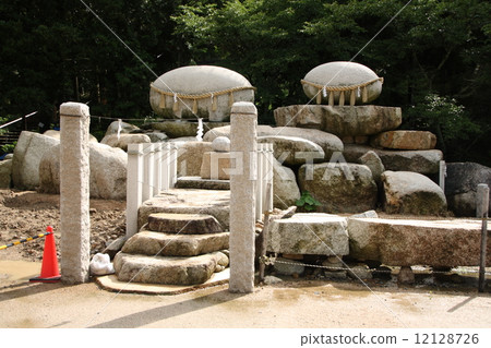 At Kibitsu Hikobun Shrine (fine stone) At Kibitsu Hikobun Shrine (fine stone) 12128726