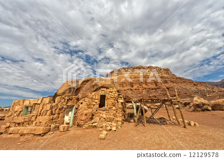 Arizona desert view with red rocks 12129578
