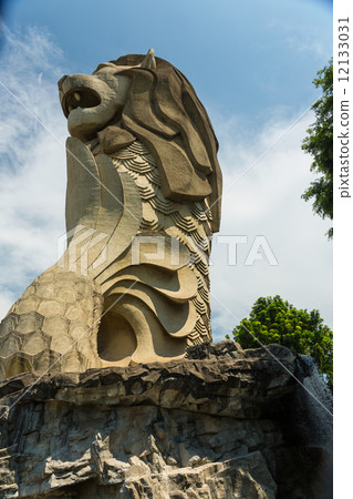 View of Singapore city skyline 12133031
