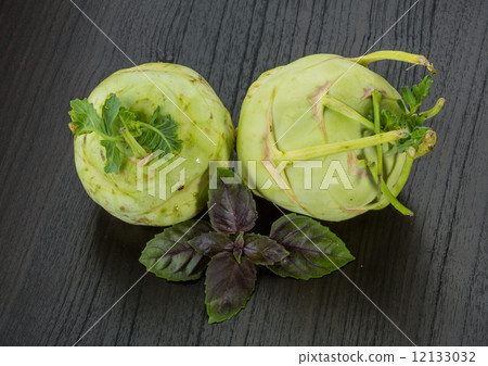 Kohlrabi 12133032