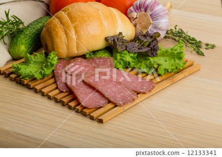 Salami 12133341