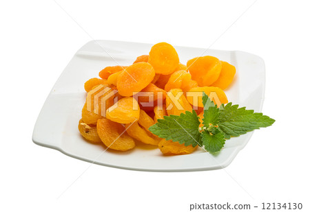 Dried apricots 12134130