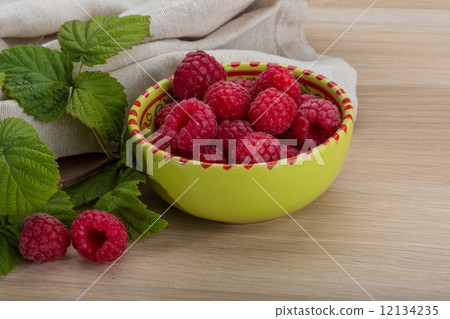 Fresh raspberry Fresh raspberry 12134235