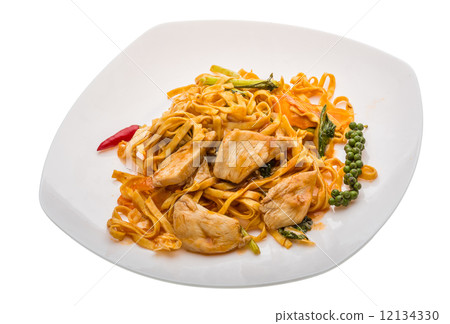 Fried noodles with pork 12134330