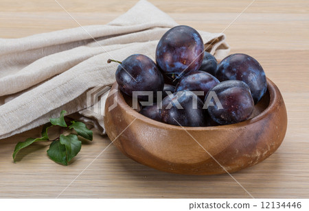 Ripe fresh plum 12134446
