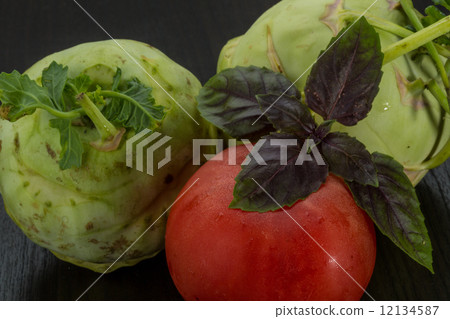 Kohlrabi Kohlrabi 12134587