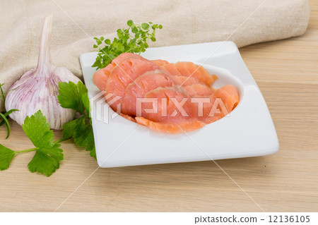 Sliced salmon 12136105